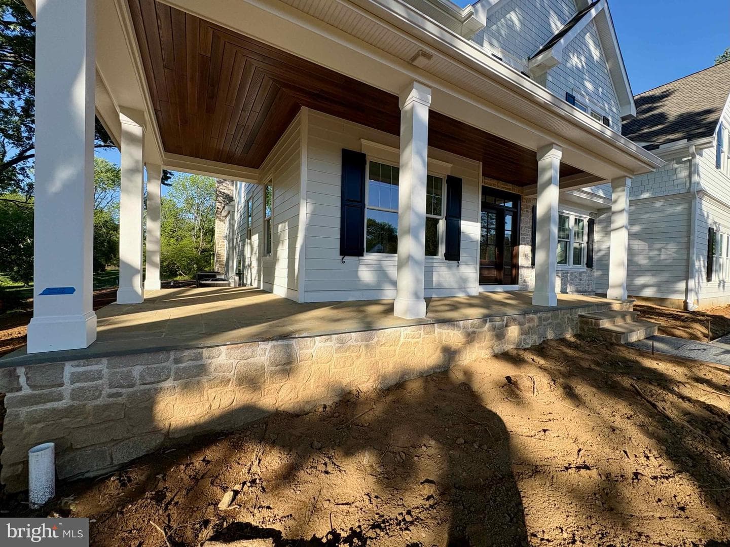 1017 Waltham Road photo 3