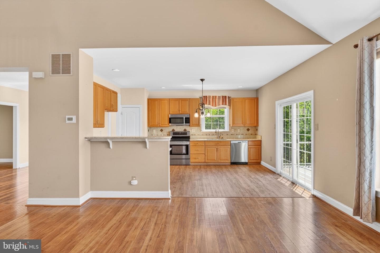 415 Westview Drive photo 18