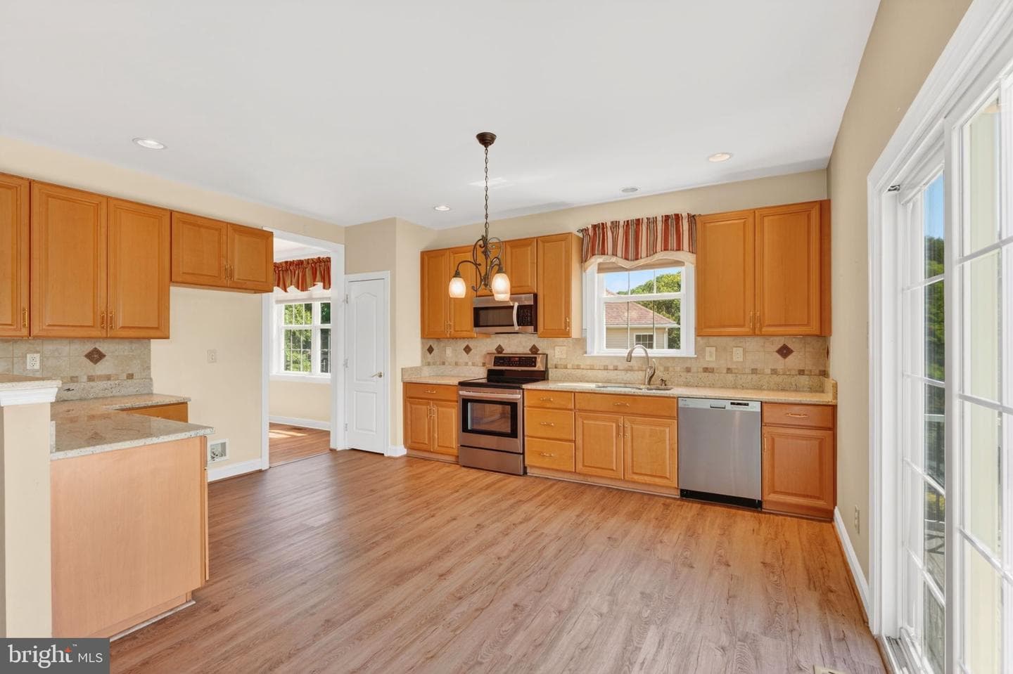 415 Westview Drive photo 21