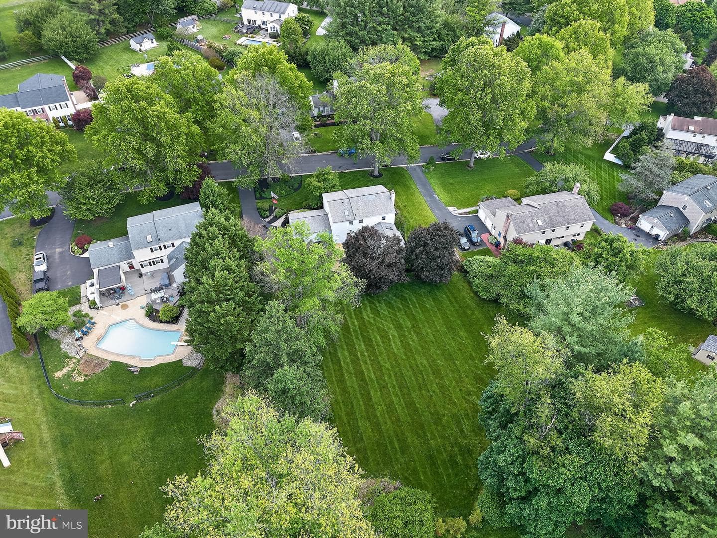 204 Shropshire Drive photo 29