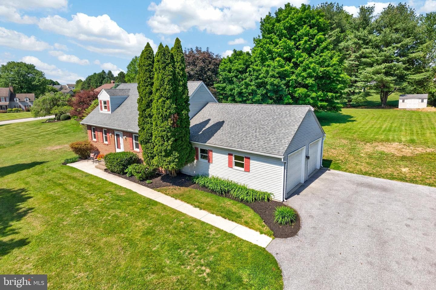 311 Moore Road photo 40