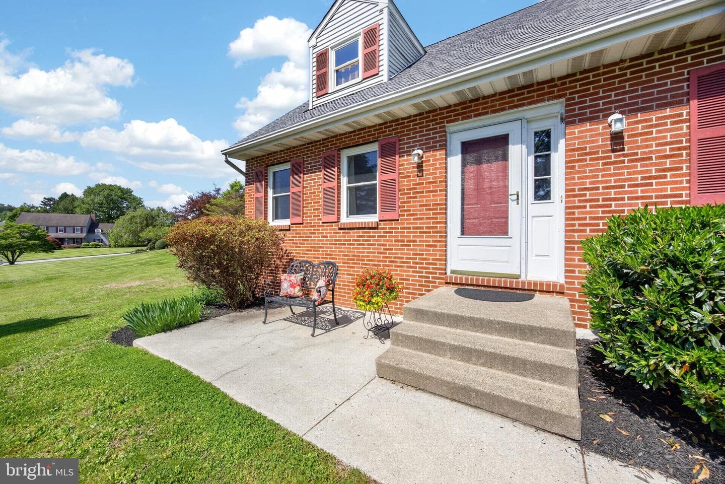 311 Moore Road photo 9
