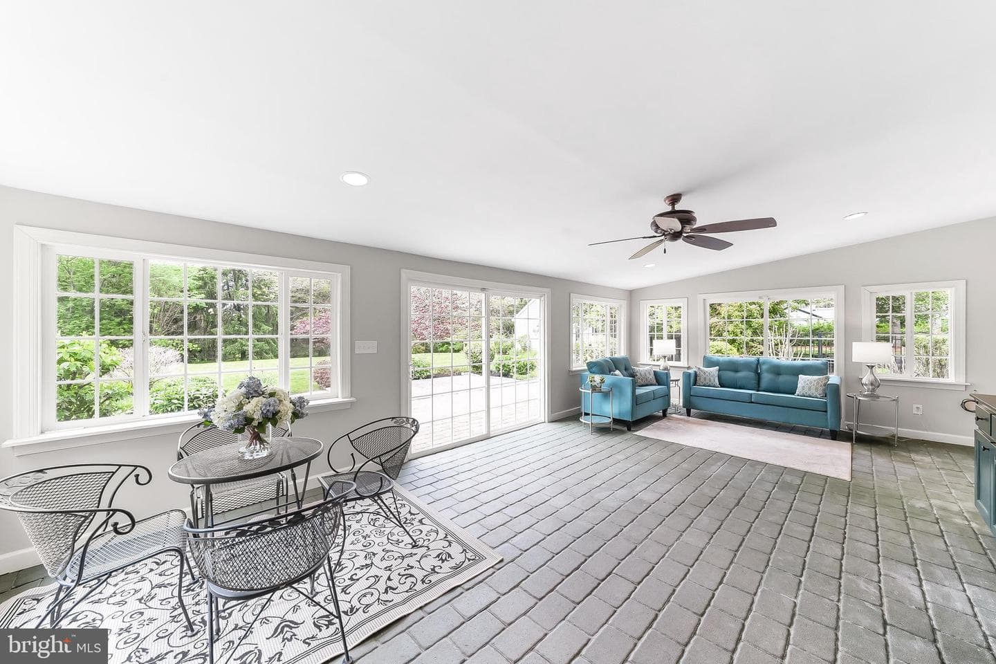 124 Round Hill Road photo 20