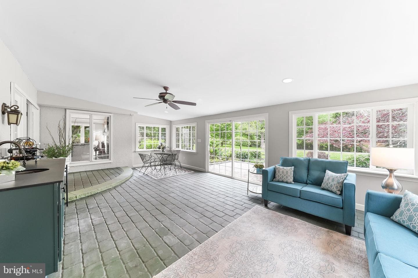 124 Round Hill Road photo 22