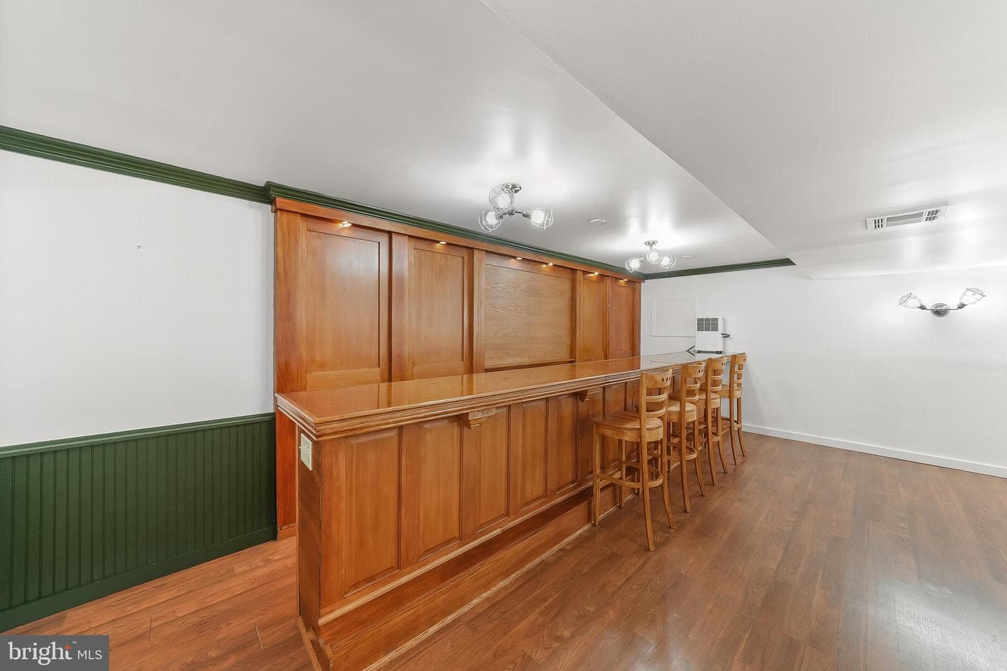 124 Round Hill Road photo 40