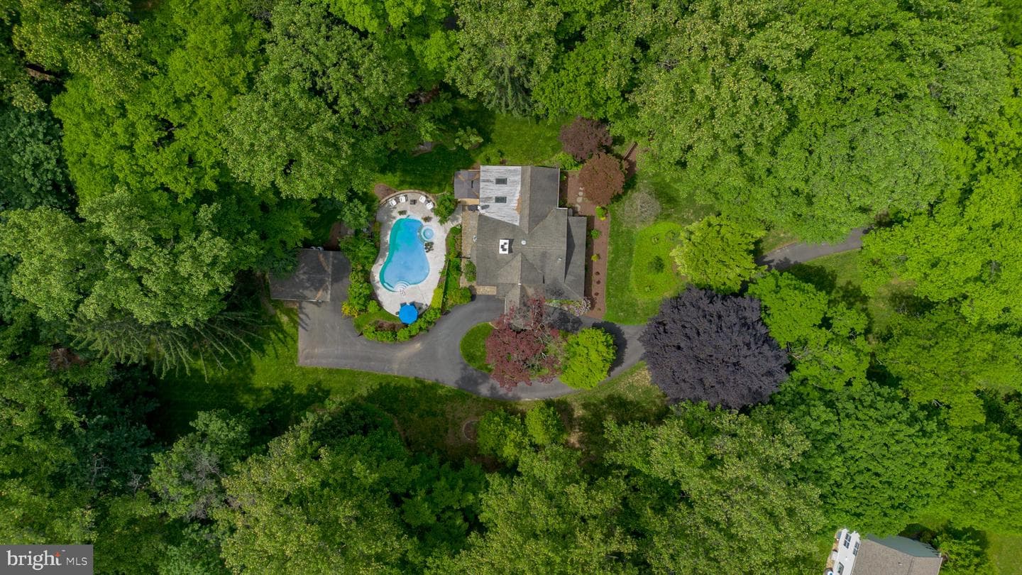 314 Oakbourne Road photo 78