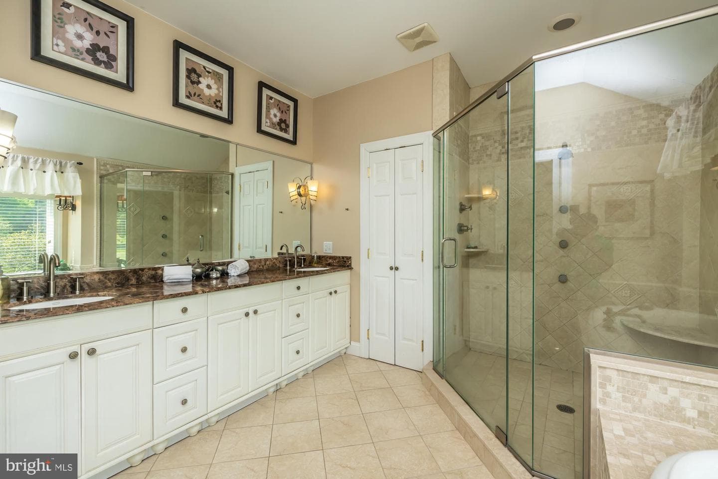 801 N Washington Ridge photo 40