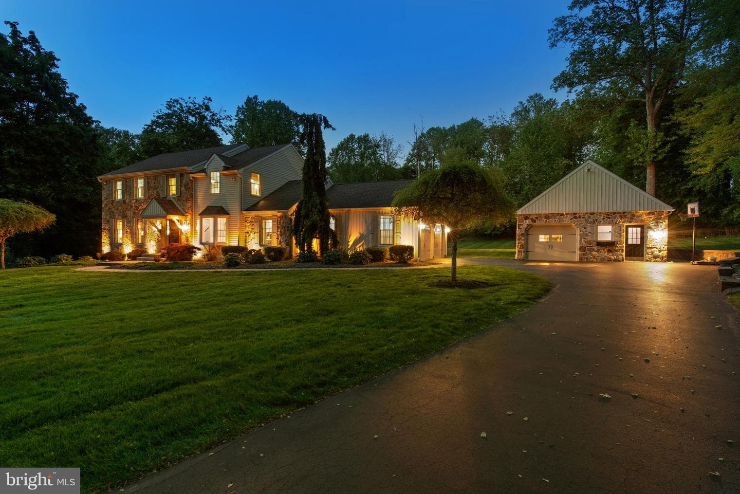 1059 Kerwood Road photo 2