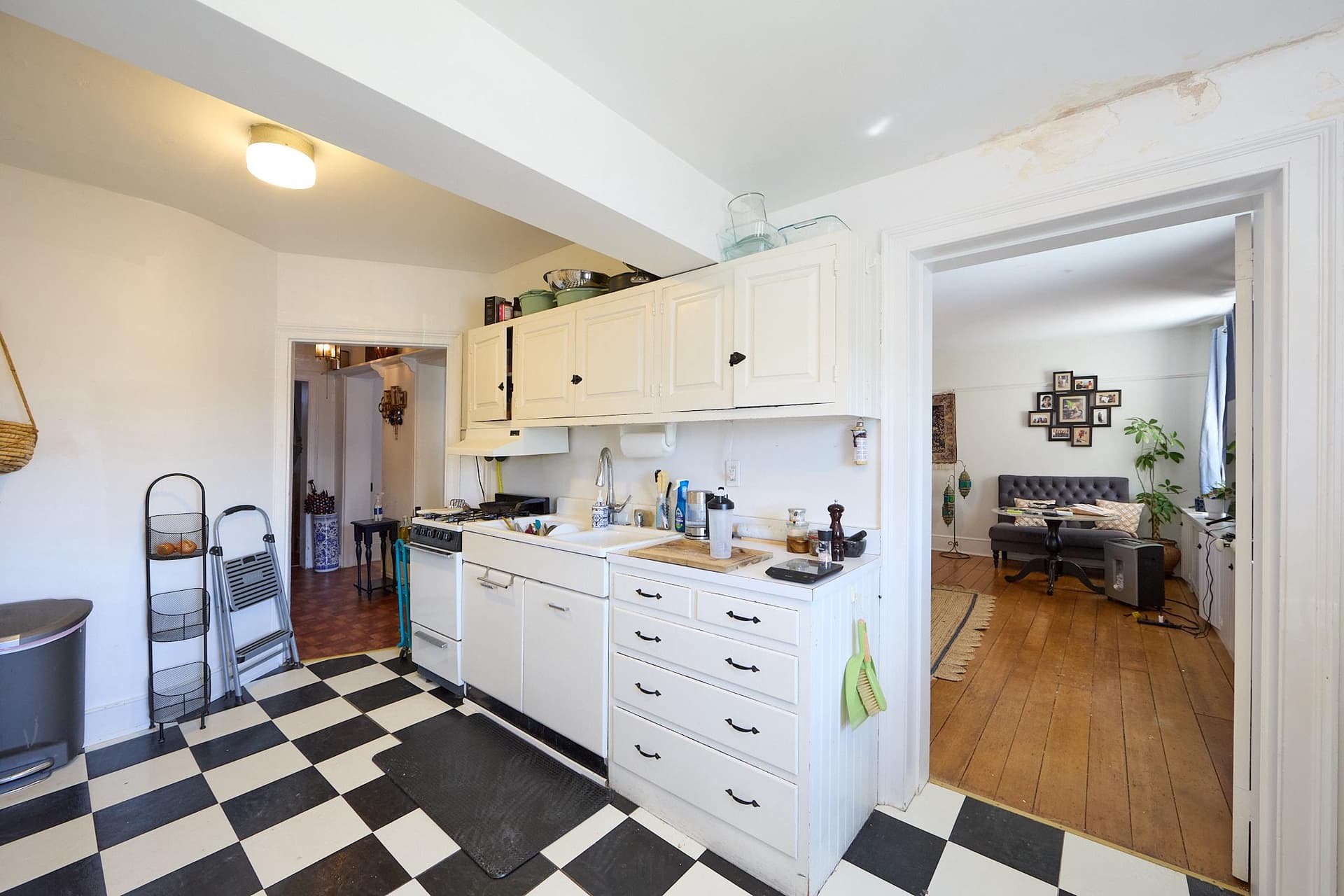 26 W Union Street photo 56