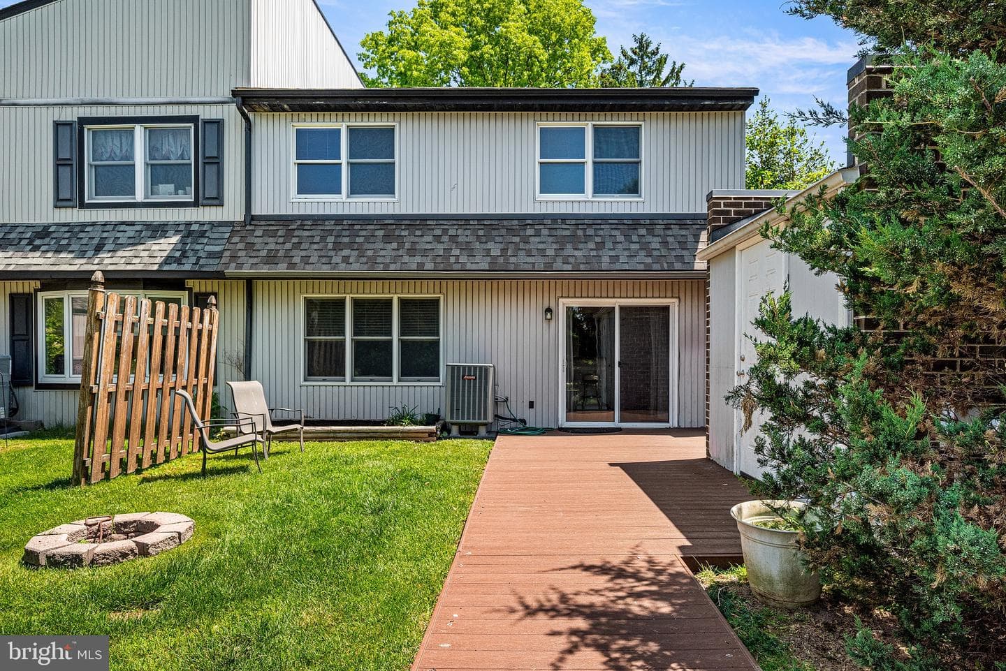 100 Argyll Ct photo 26