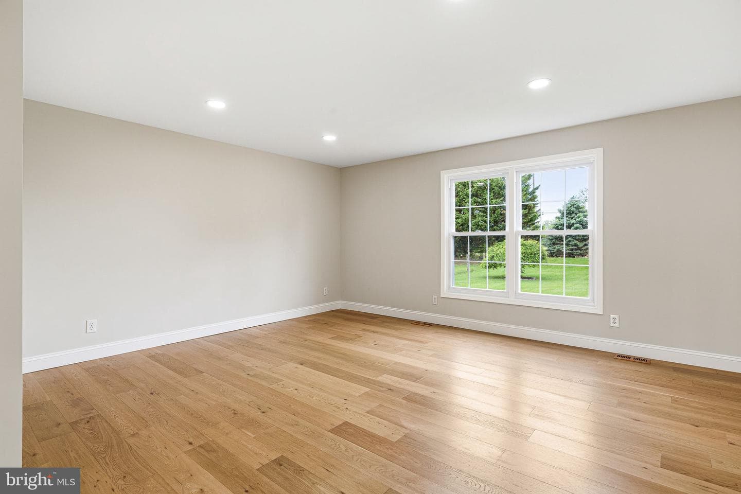 121 Cooper Lane photo 14