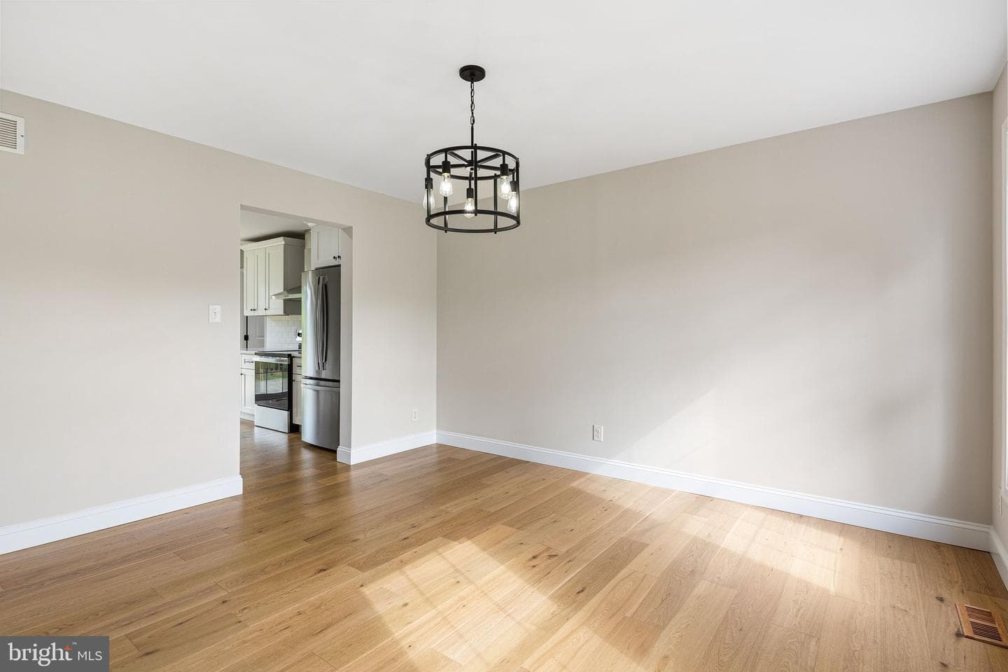 121 Cooper Lane photo 16