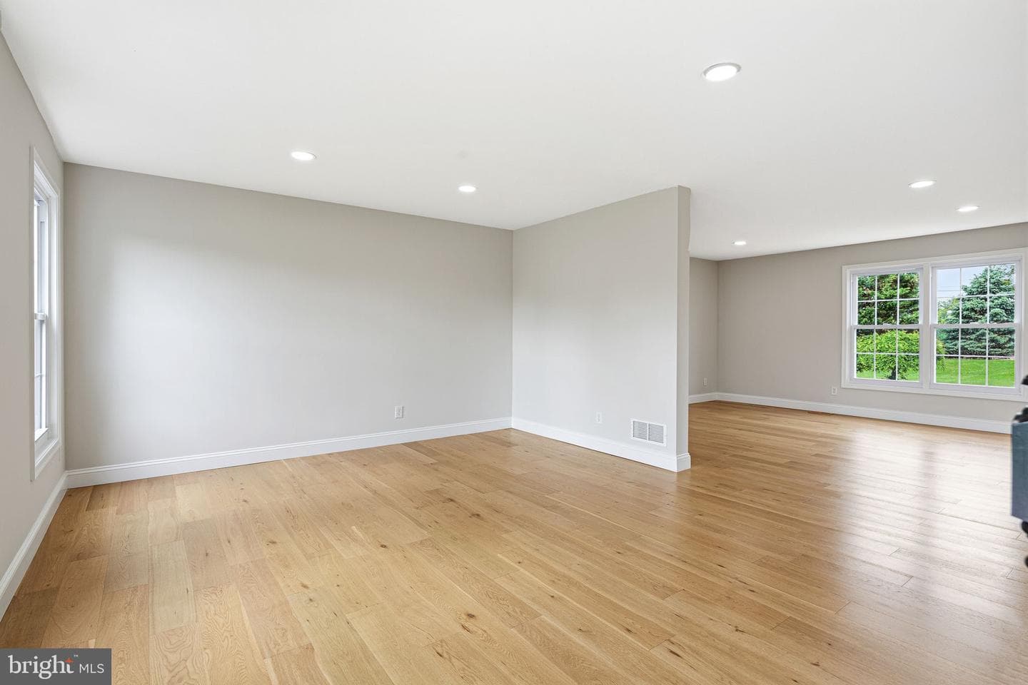 121 Cooper Lane photo 19