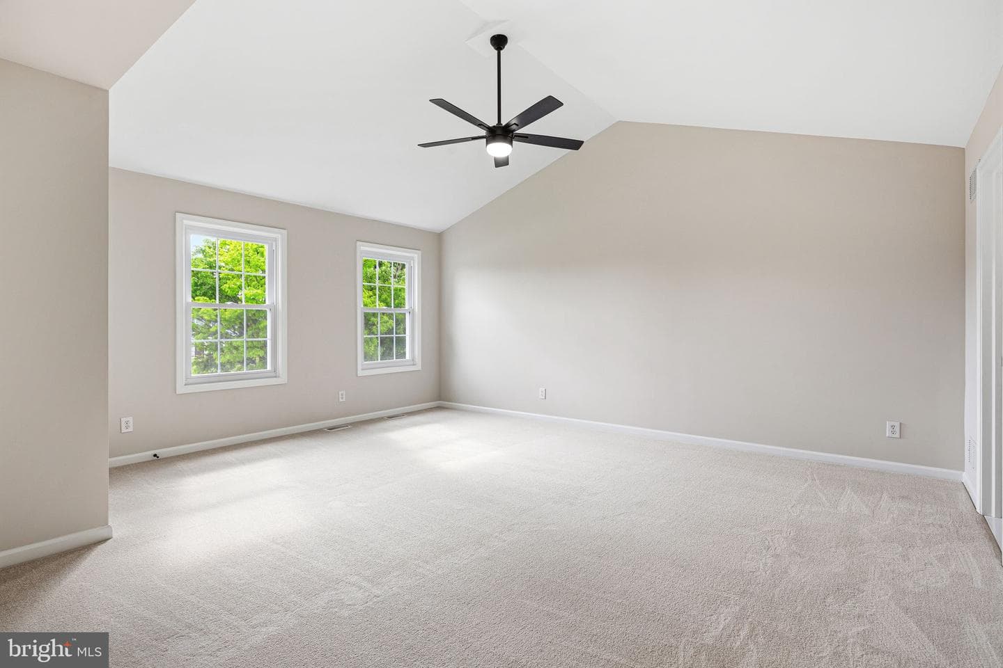 121 Cooper Lane photo 27