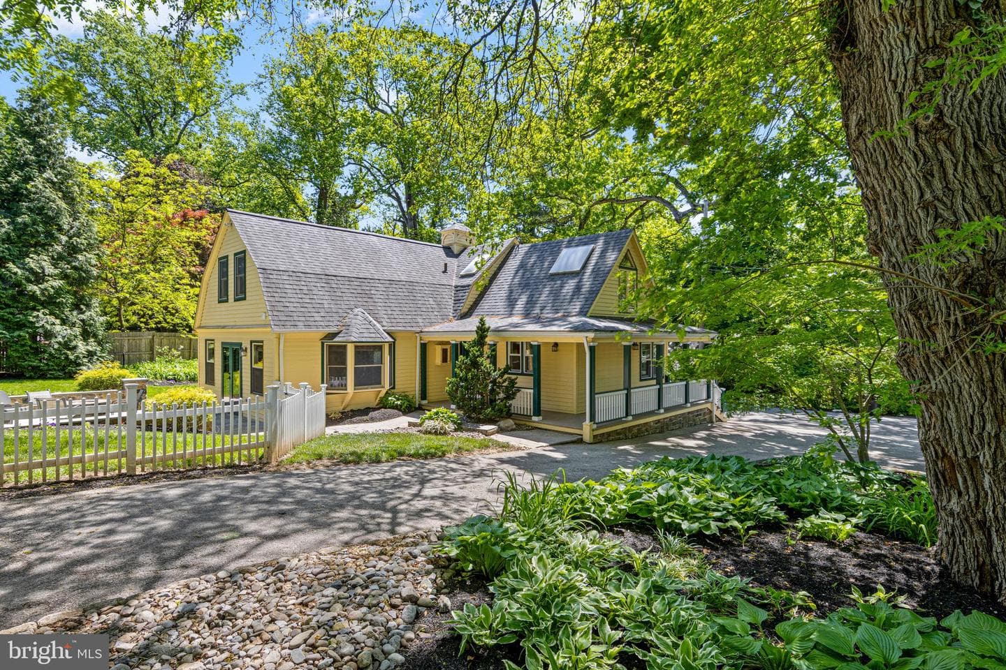 231 W Valley Road photo 4