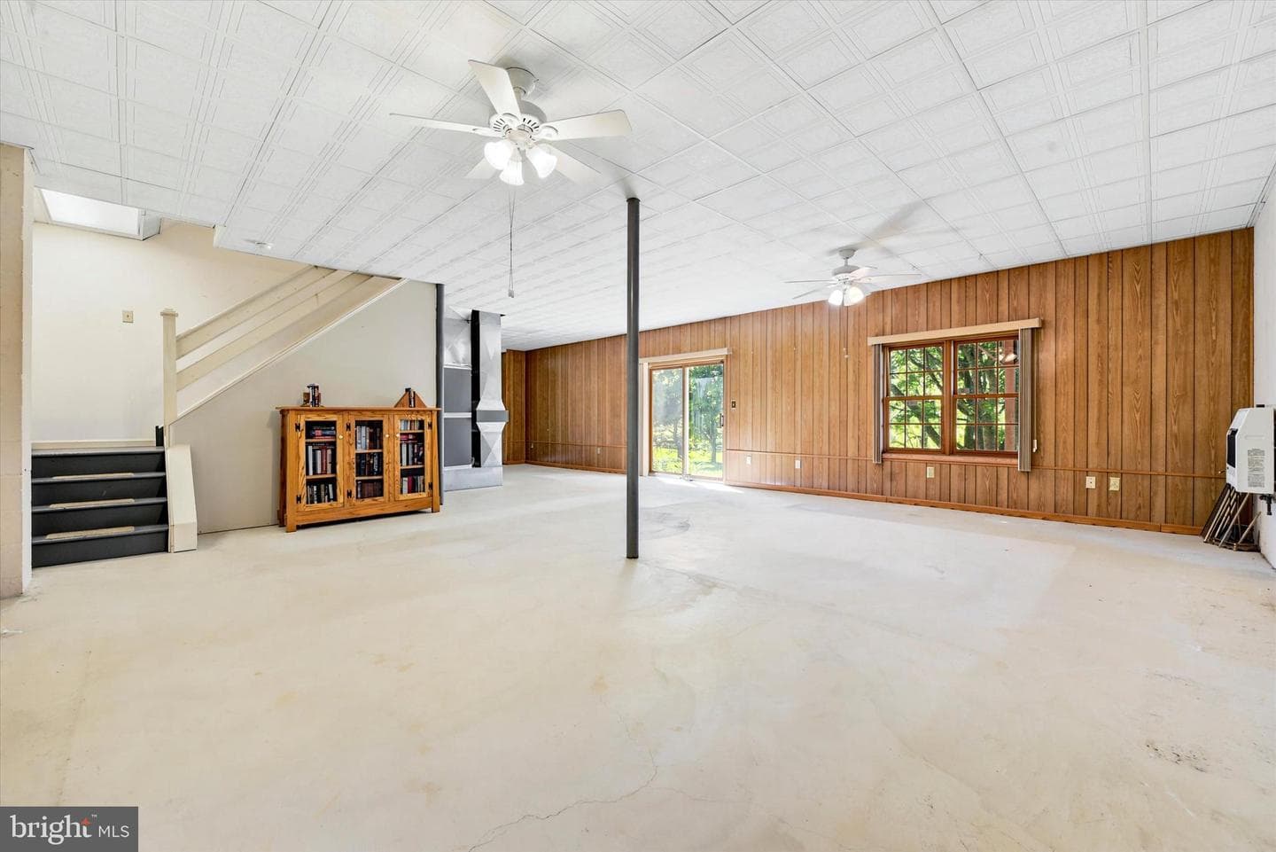 100 Noble Drive photo 28