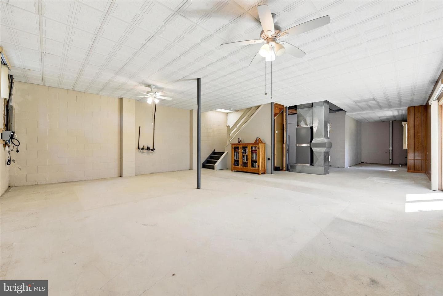 100 Noble Drive photo 29