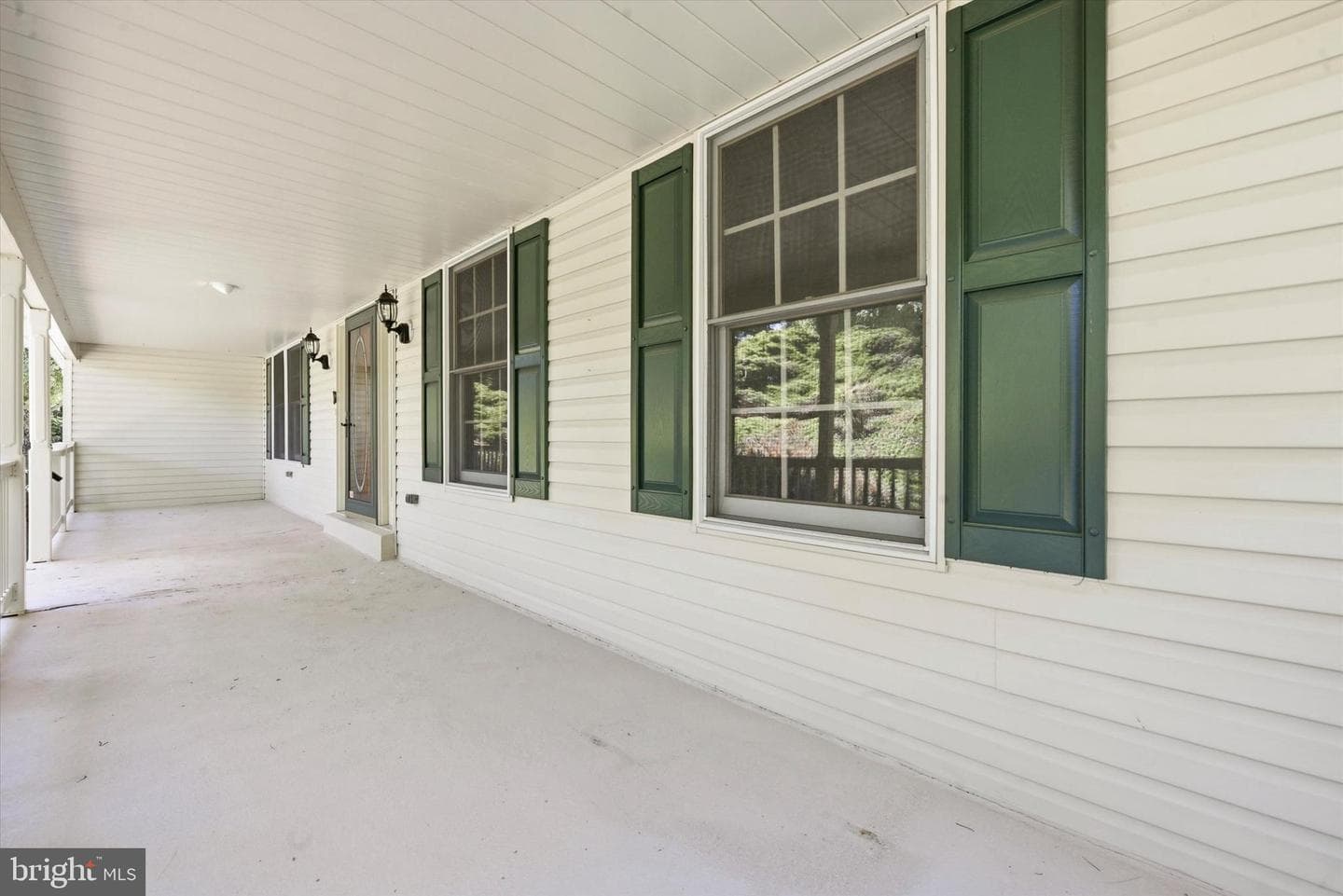 100 Noble Drive photo 3