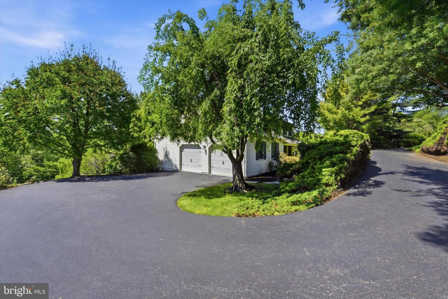 100 Noble Drive photo 33