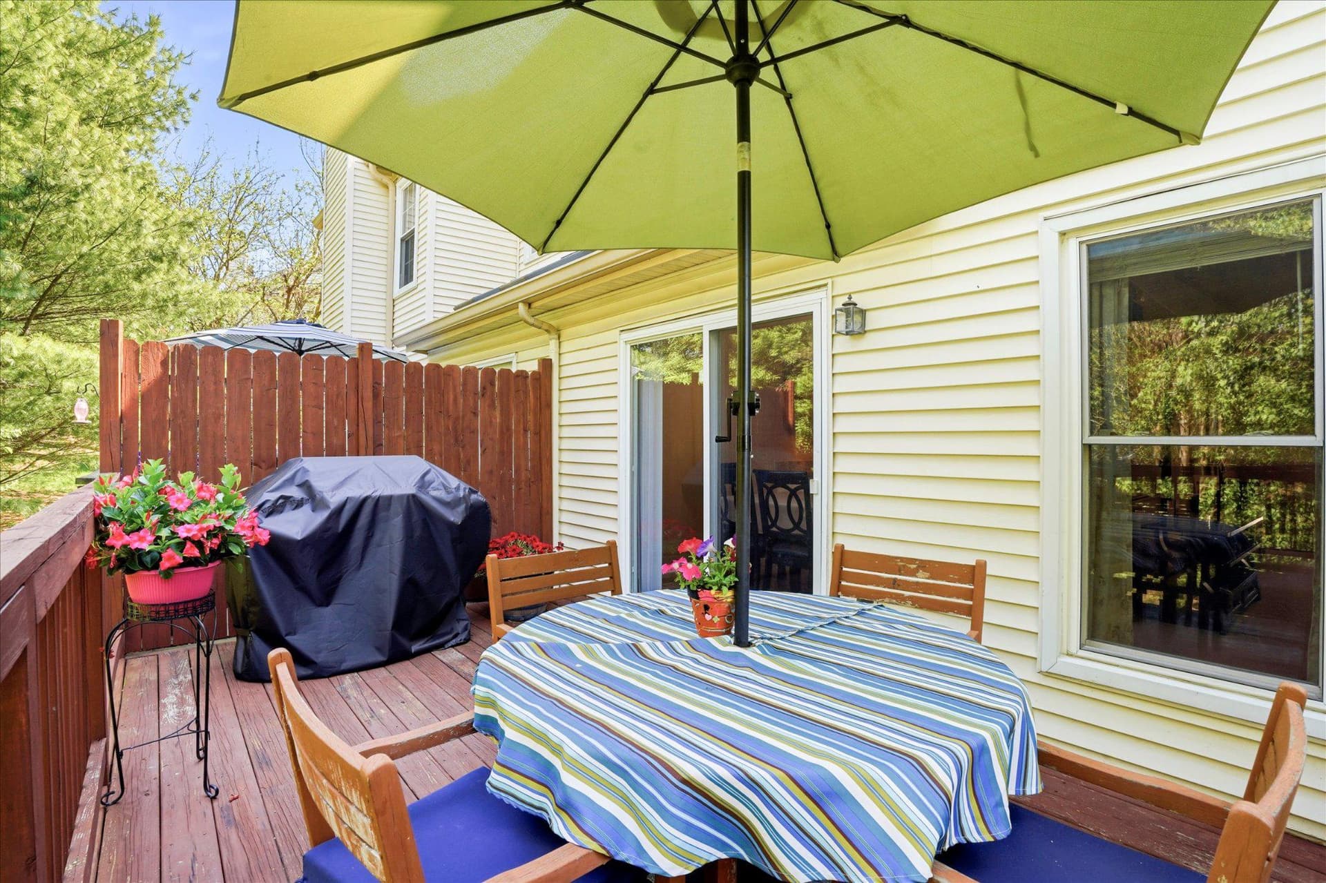 1604 E General Howe Drive photo 18
