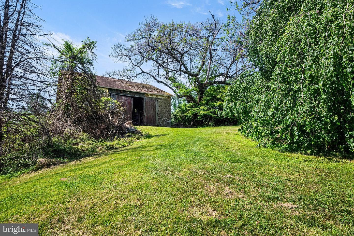 1383 Hickory Hill Road photo 6