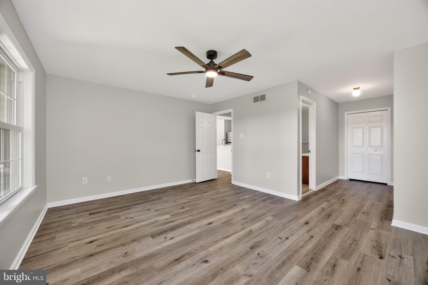 103 Fairfield Court photo 12
