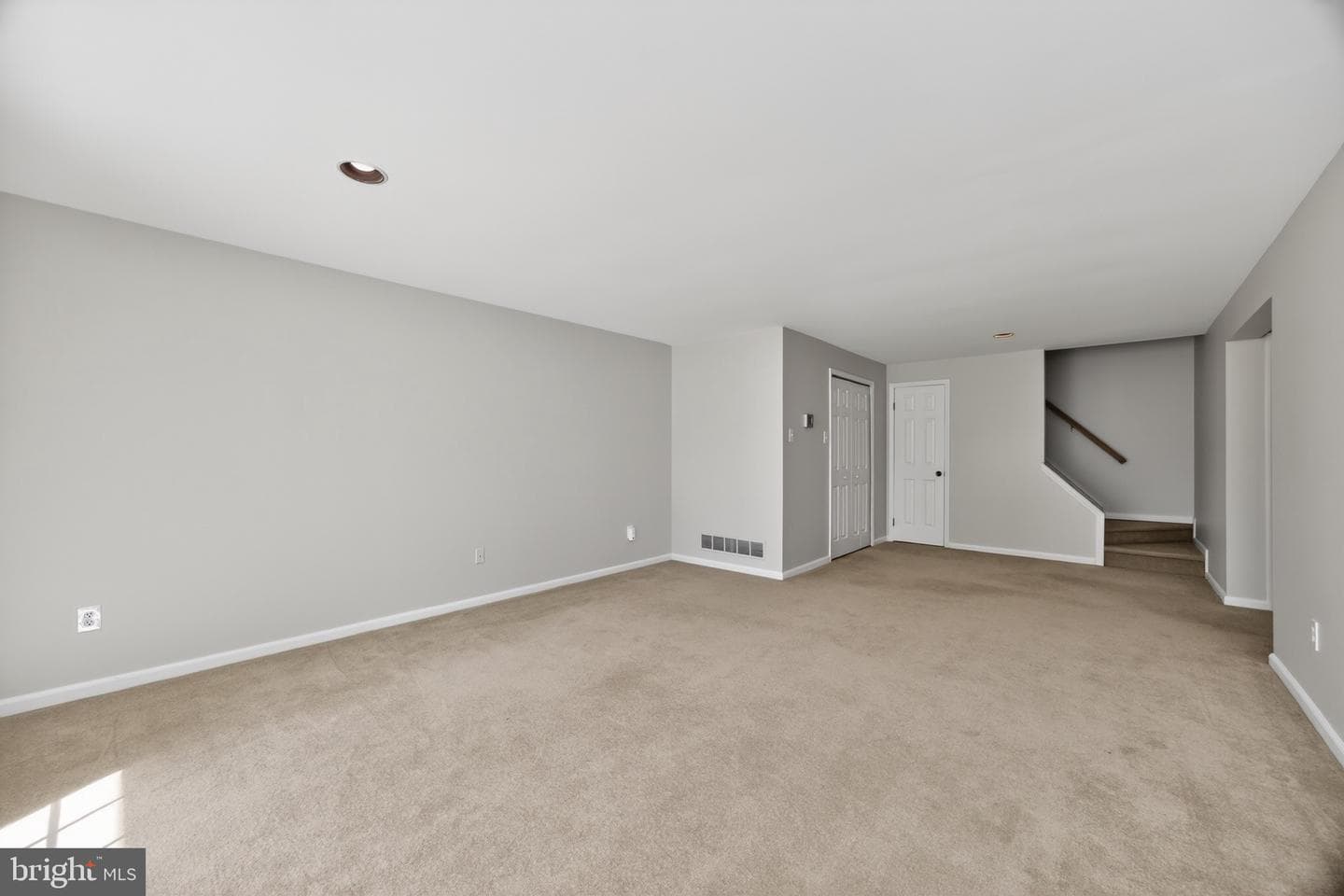 103 Fairfield Court photo 17