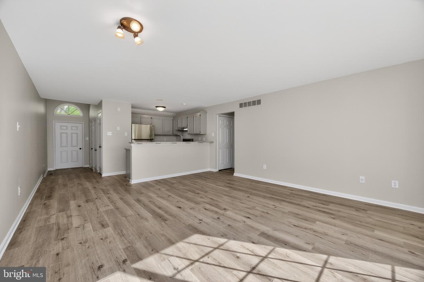 103 Fairfield Court photo 6