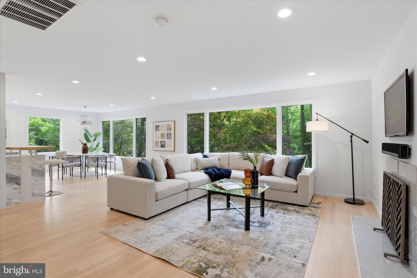 695 Knox Road photo 10