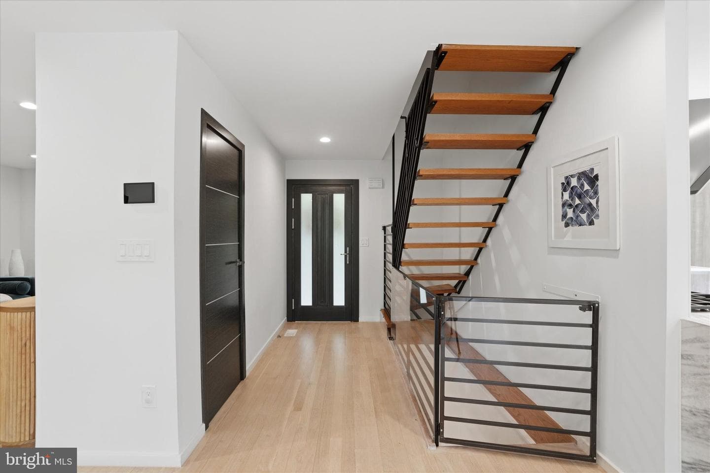 695 Knox Road photo 2