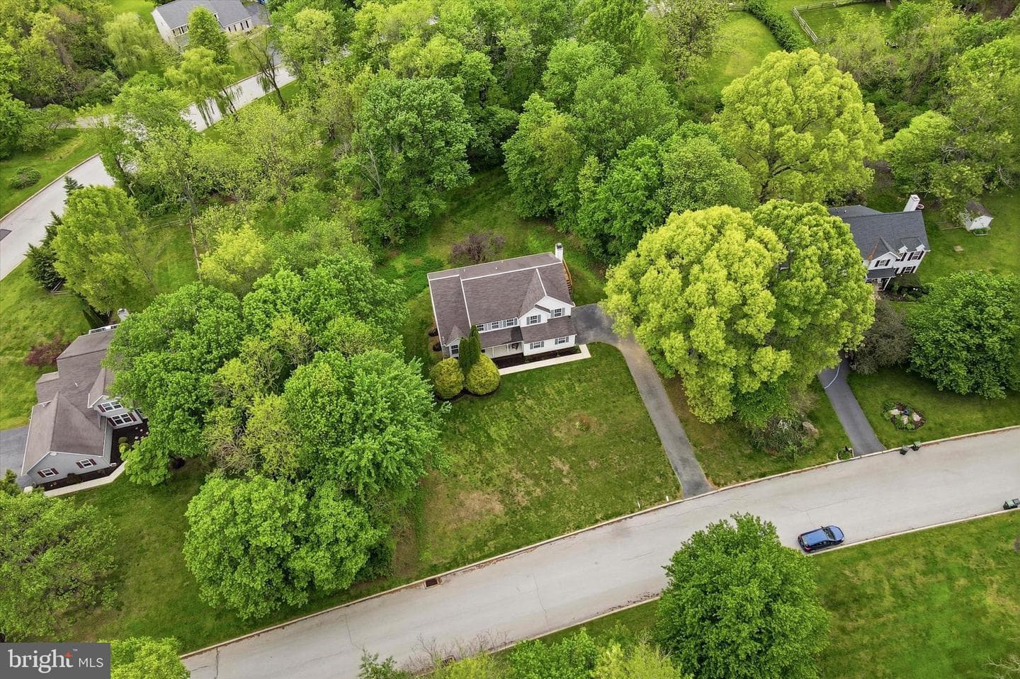 403 Millwood Lane photo 4