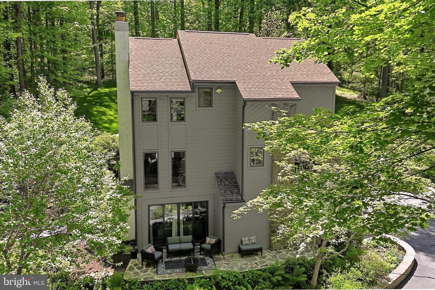 5 Chaddwyck Lane photo 3