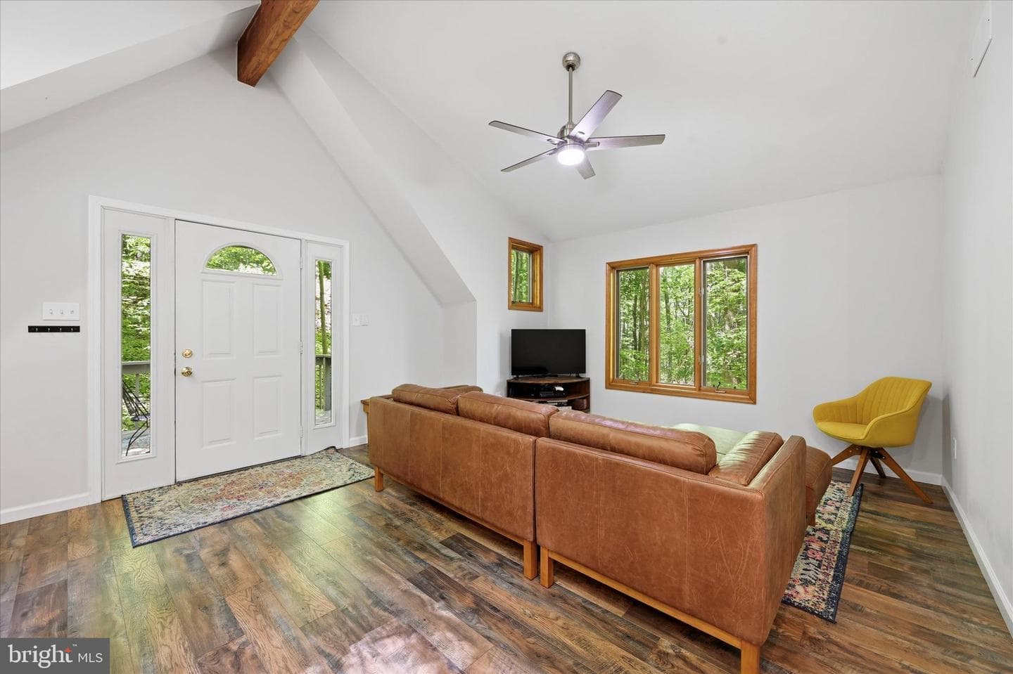 5 Chaddwyck Lane photo 37