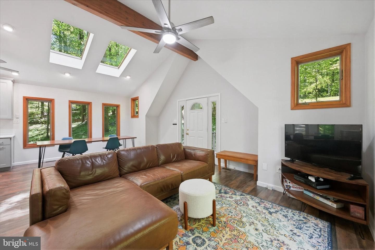 5 Chaddwyck Lane photo 38
