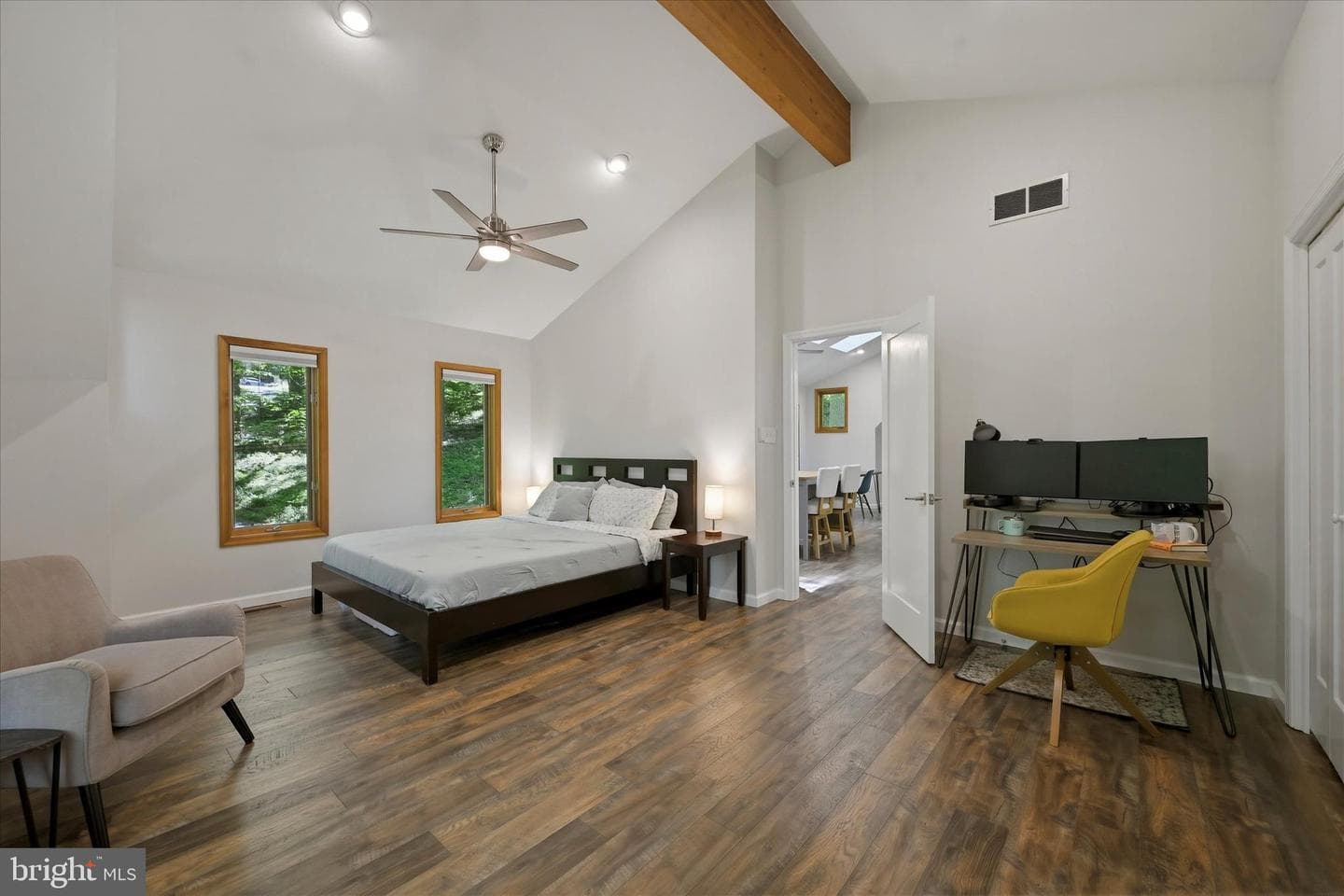 5 Chaddwyck Lane photo 43