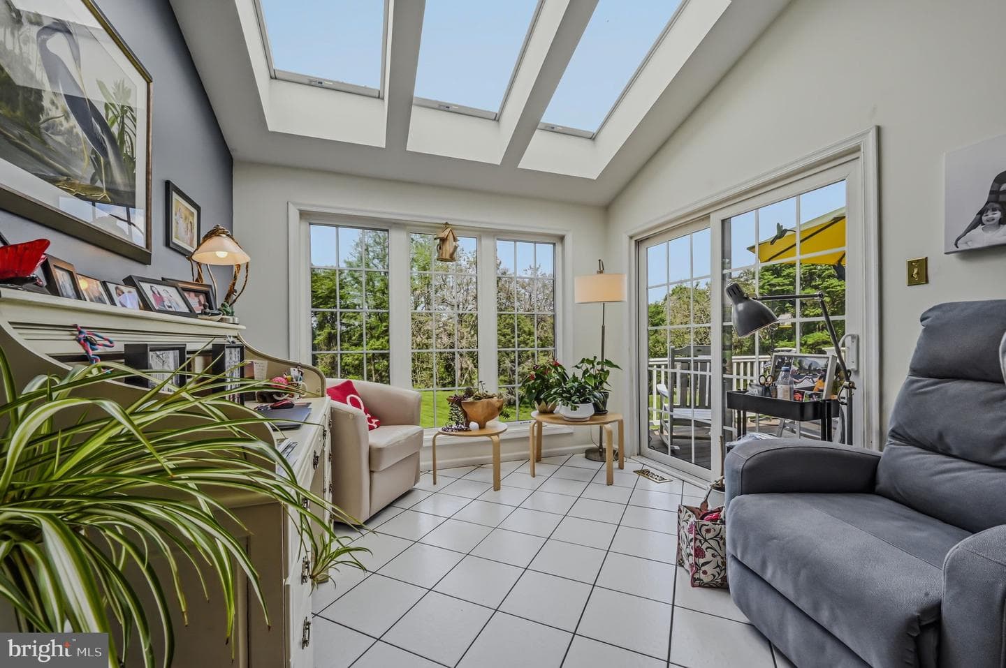 405 W Village Ln photo 10