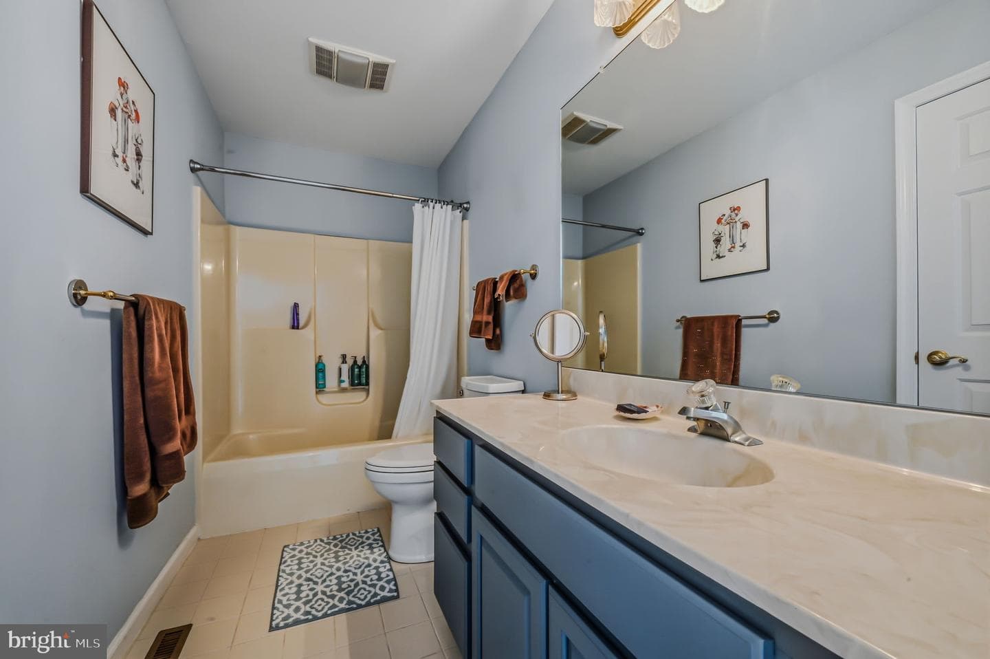 405 W Village Ln photo 19