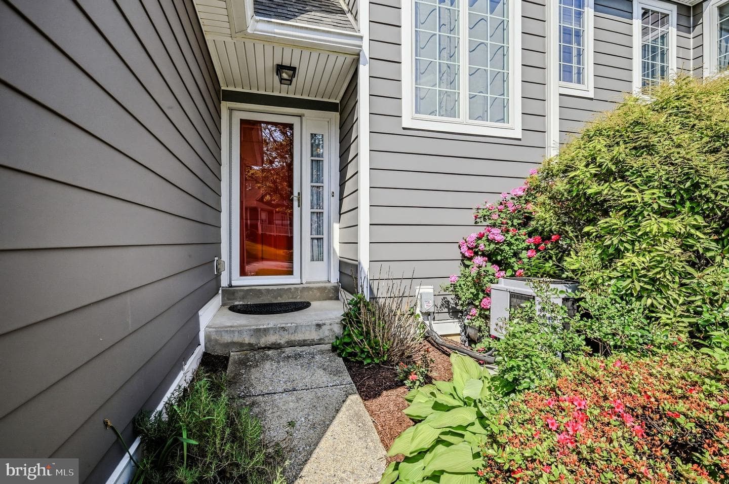 405 W Village Ln photo 2