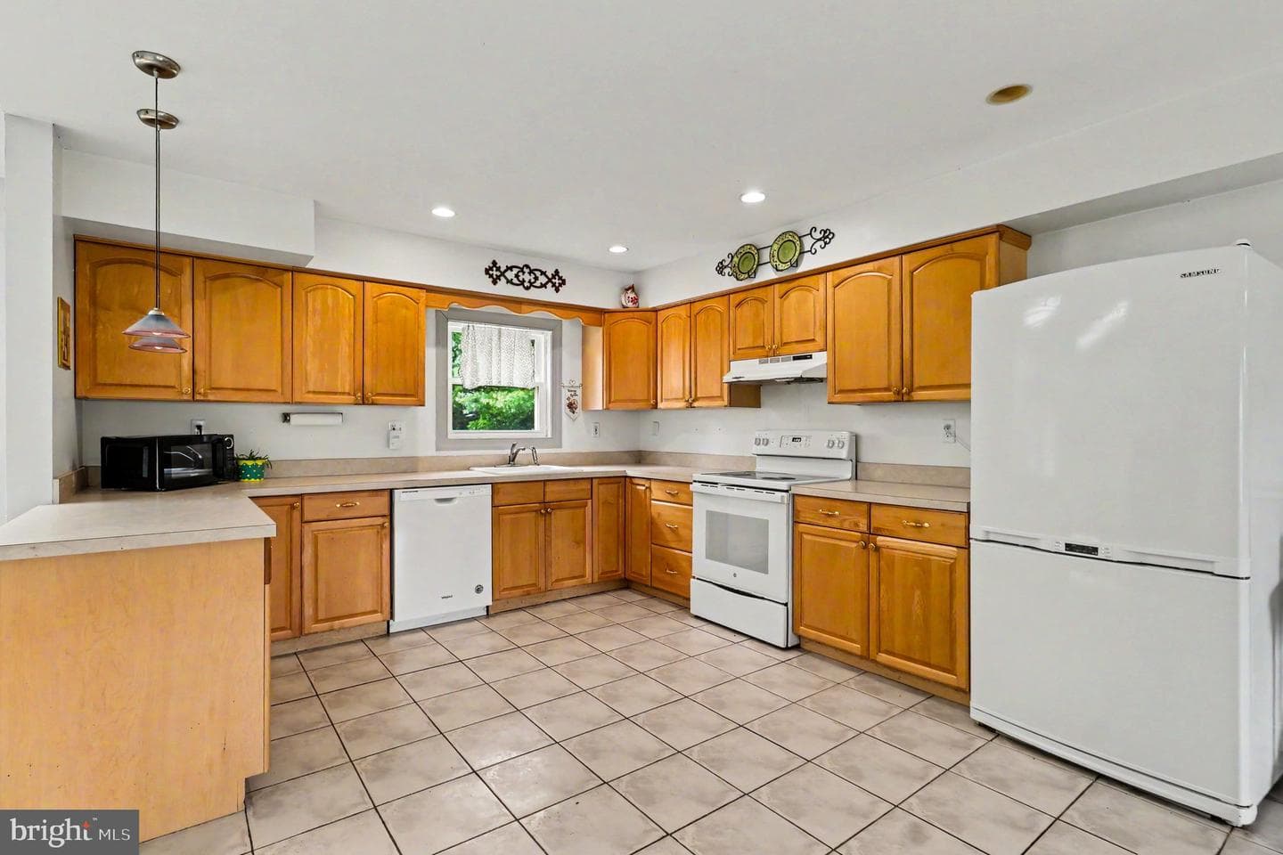 102 Heather Hill Drive photo 7