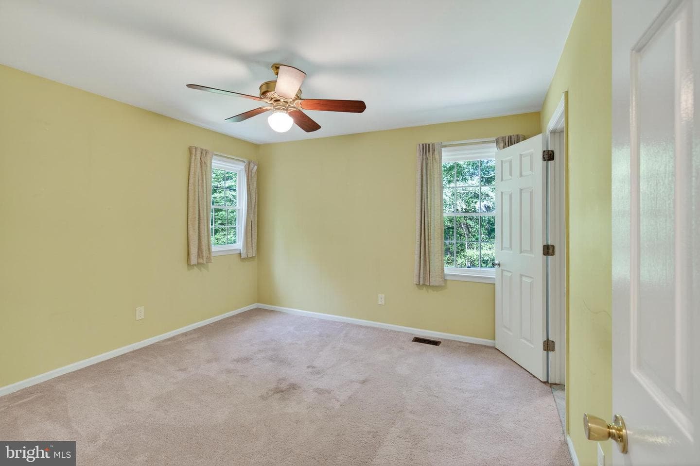 823 Nathan Hale Drive photo 49