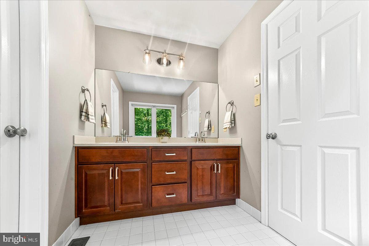 309 Baker Drive photo 18