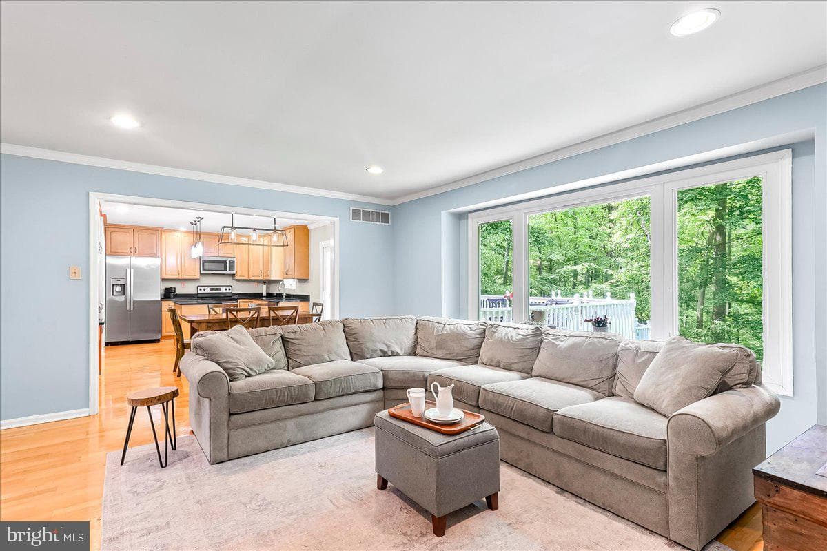 309 Baker Drive photo 3