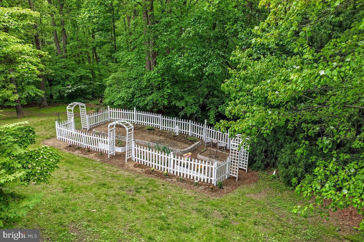 309 Baker Drive photo 43
