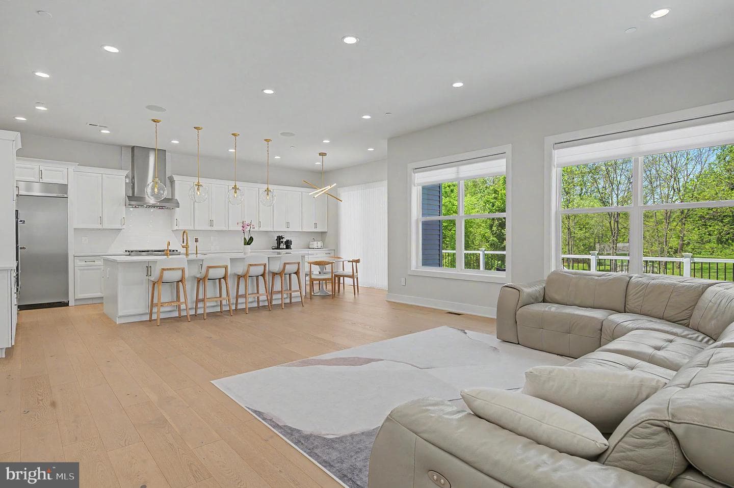 236 Lily Lane photo 4