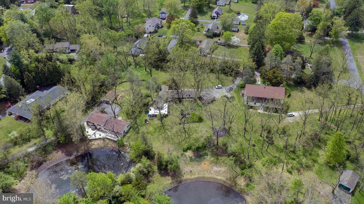 120 Farm Road photo 40