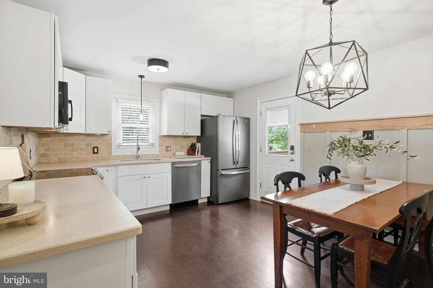 60 Roberts Circle photo 12
