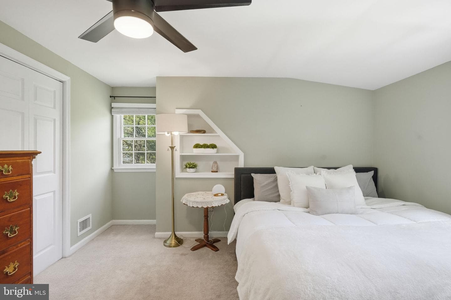 60 Roberts Circle photo 24