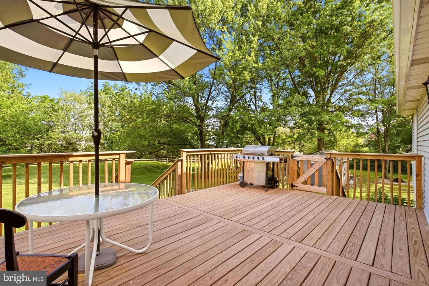 60 Roberts Circle photo 33