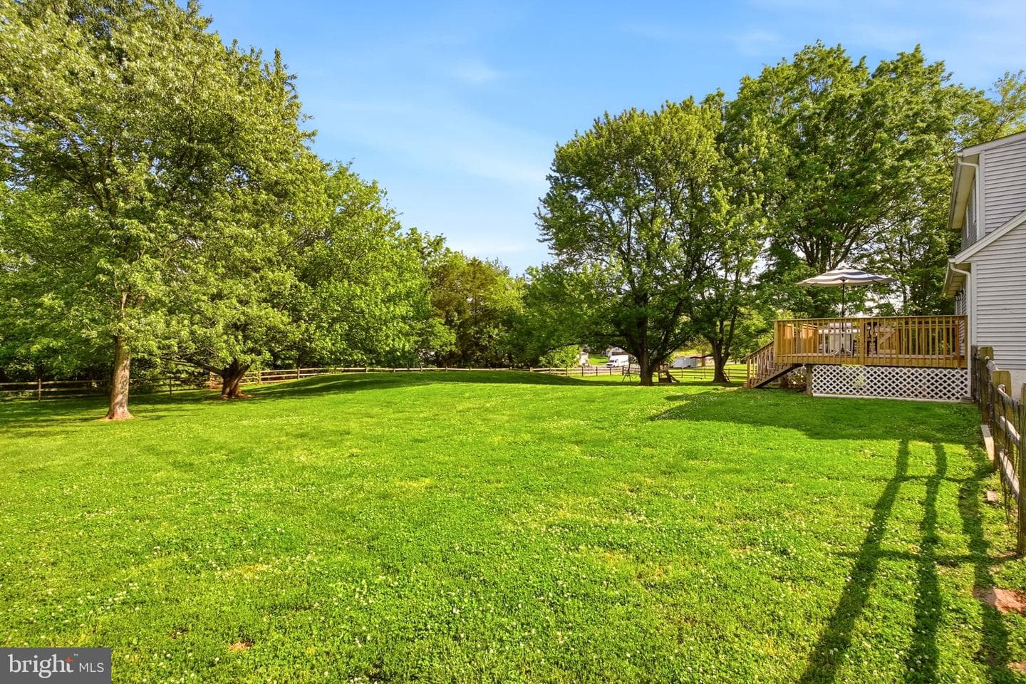 60 Roberts Circle photo 37