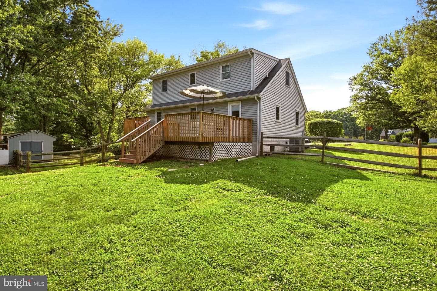 60 Roberts Circle photo 41
